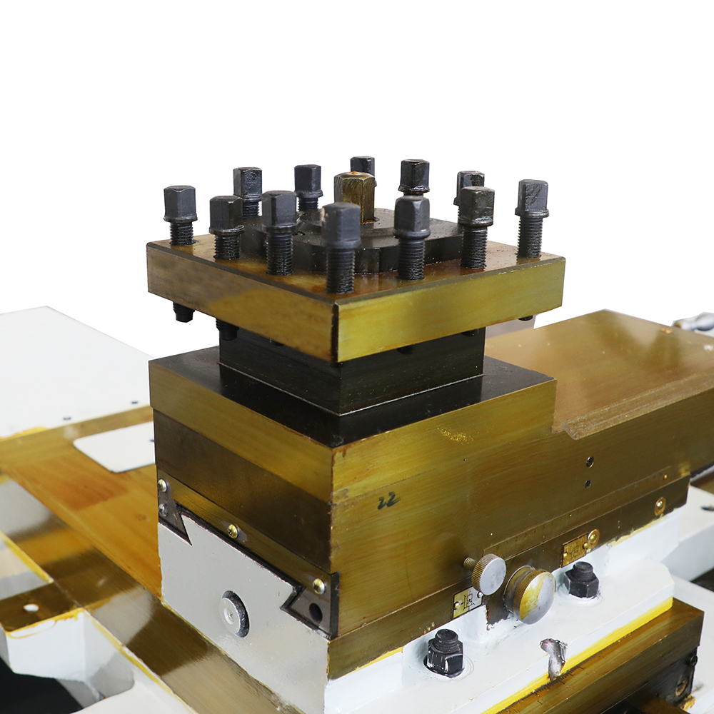 CW6180-3000-standard-lathe-tool-post